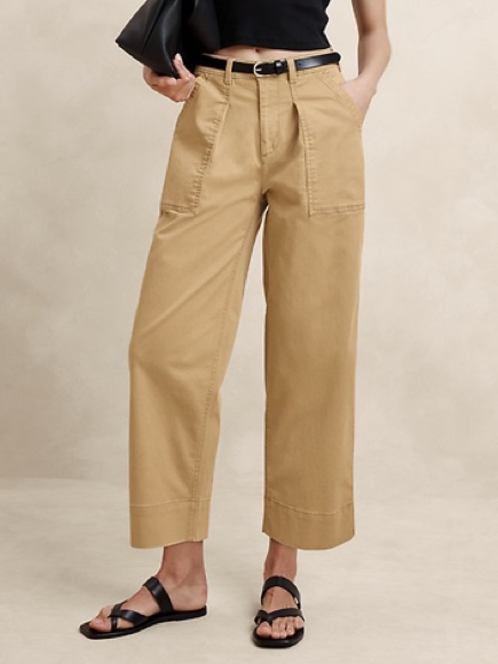 ⭐️NWT BANANA REPUBLIC Barrel-Fit Women’s Mid-Rise Crop Tan Cotton Coastal Chinos